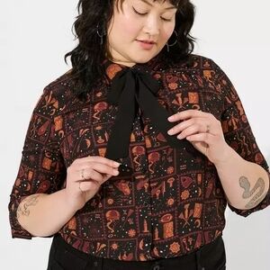 Disney Hocus Pocus Button Up Blouse Without the Tie.